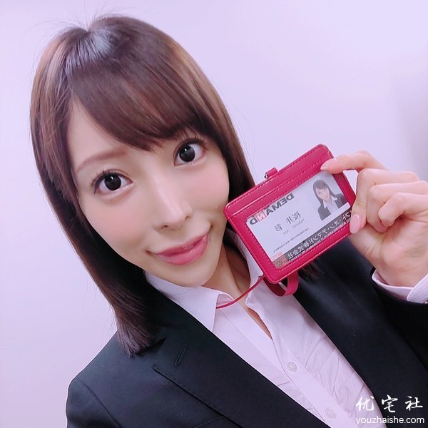 多想最后在看你一眼，真的好想说一声再见是什么歌